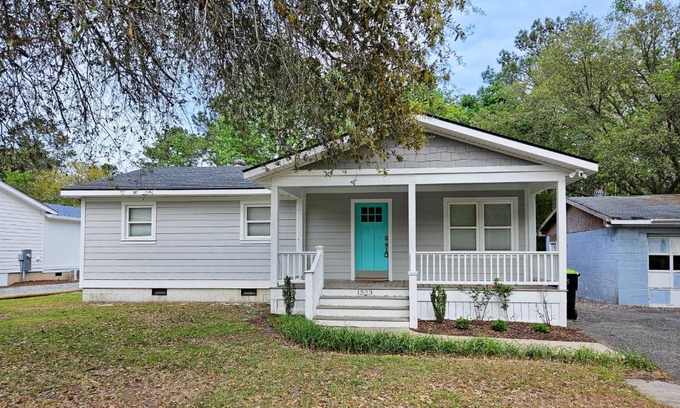 Ocean Isle Beach House | Pet-Friendly Retreat at The Grey Pearl - Rated 8.7/10