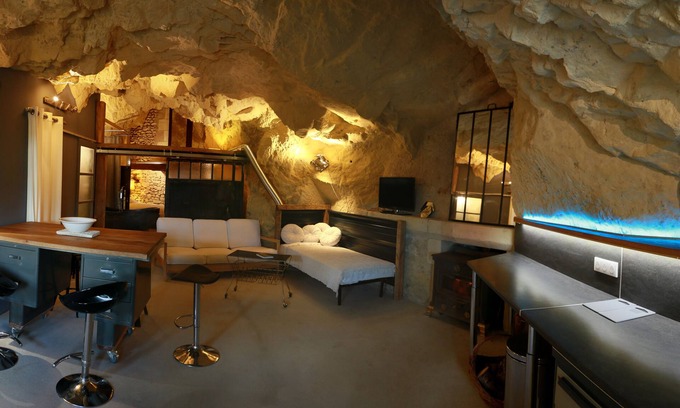 Noyers-sur-Cher House | Discover The Grotto of the Mill: Breakfast & Kitchen Included