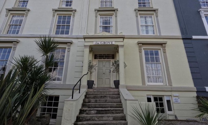 Mylor Churchtown Hotel | Charming Family Stay at The Grove Falmouth - 8/10 Rated