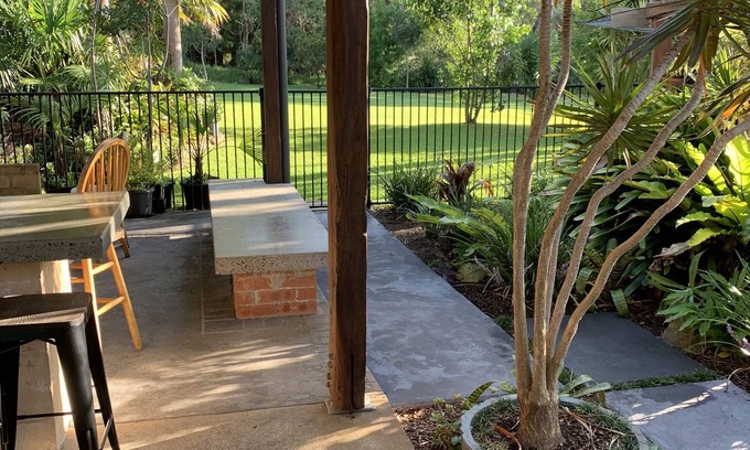 Shoalhaven Heads House | Unforgettable Getaway at The Grove: Beach & Golf Access