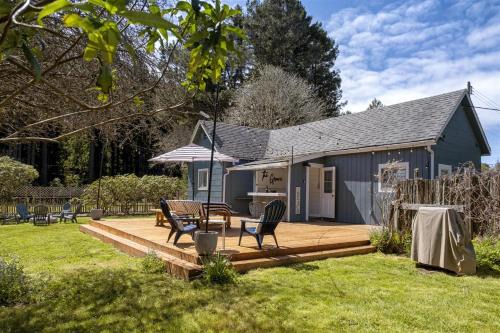 Fort Bragg House | Discover The Grove: Kid-Friendly Escape with 9.3 Rating