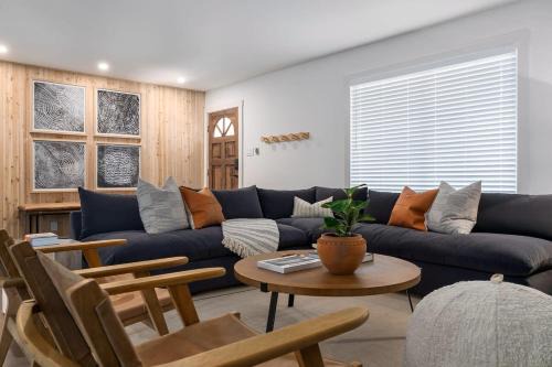 Fredericksburg House | Experience The Gruene Haus: Hot Tub & Firepit Retreat