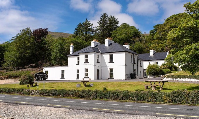 Kylemore Apartment | Discover the Guest Wing at Kylemore House - 4 Star Retreat