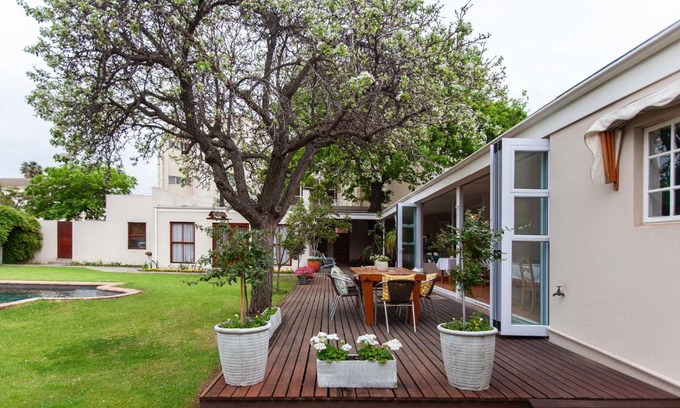 Worcester House | Discover Comfort at The Habit Guesthouse: 4-Star Retreat