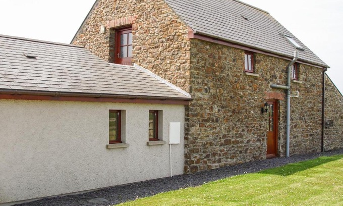 Kilgetty House | Family-Friendly Retreat at The Hagguard - Rated 9.7/10