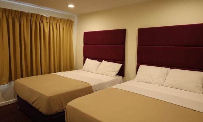 Warwick Hotel | Family-Friendly Comfort at The Hamlet Inn in Warwick