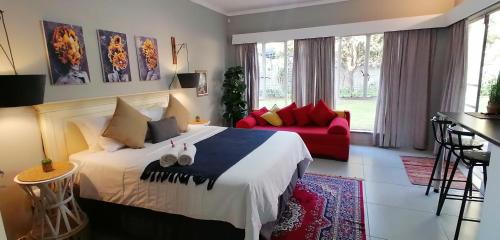 Klerksdorp House | Cozy Getaway at The Hancock Inn with Delicious Breakfast