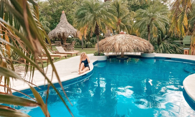 Jiquelite Hotel | Relax at The Happy Coconut Resort with Pool & Spa Amenities