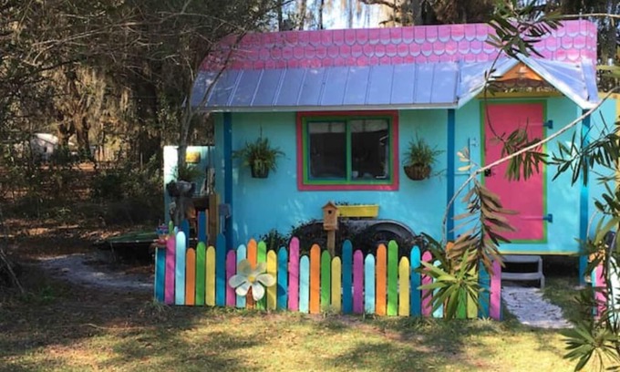 Live Oak Apartment | Welcoming Retreat at The Happy House Tiny Guest House