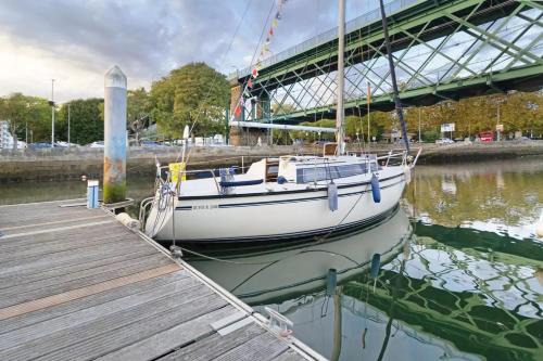 Viana do Castelo Boat Rental | Family-Friendly Stay at The Happy Sailor Hotel