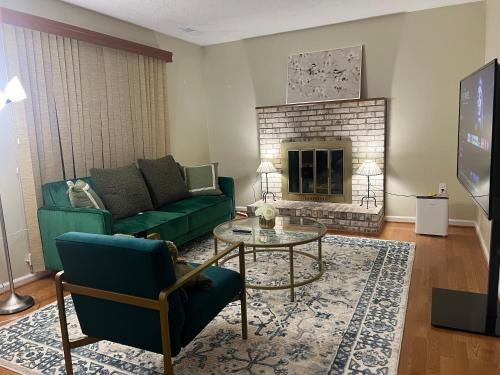 Fort Washington House | The harbor groove