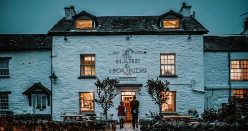 Bowland Bridge Hotel | Discover The Hare & Hounds Inn: Pet-Friendly Retreat