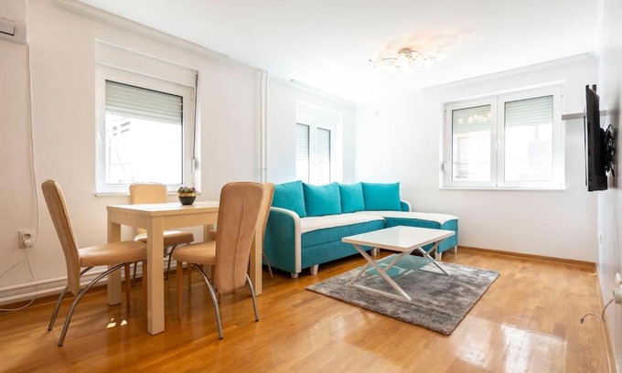 Vukov Spomenik Apartment | Unwind at The Harmony Away from Home - Rated 9.5/10
