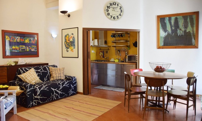Historic Center Apartment | Discover Bologna: Pet-Friendly Hotel with Spa & Breakfast