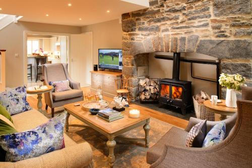 Lisdoonvarna House | Elegant Stays at The Hawthorn - 5-Star, Rated 9.5/10