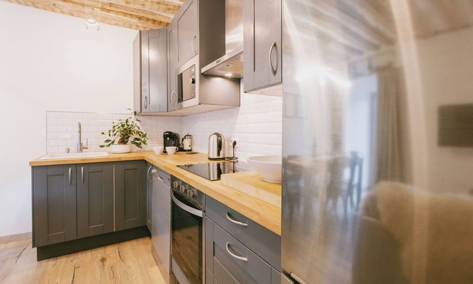 Forville Ski Chalet | The Haybarn – Boutique Catered Chalet in Serre Chevalier with Panoramic Views