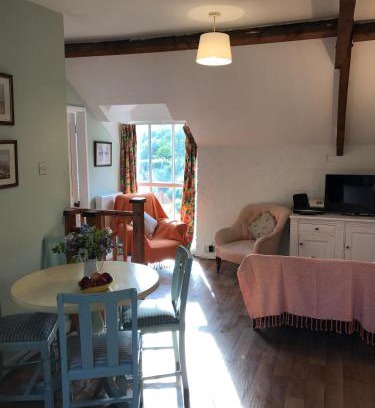 Llanvair Kilgeddin Apartment | Pet-Friendly Retreat at The Hayloft - Guest Rated 8.4/10