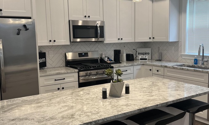 Faubourg Livaudais House | Experience NOLA: 2 Bedroom Retreat with Pet-Friendly Amenities