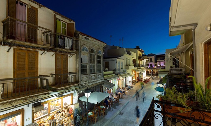 Old Town Rethymnon House | Discover The Heart of The Town: Oceanfront Bliss Awaits