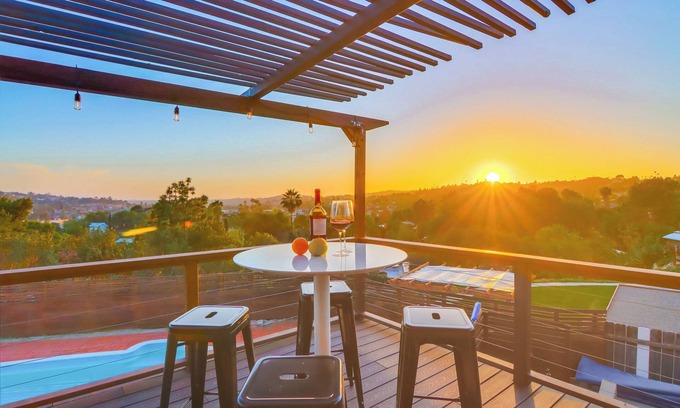 Mount Helix House | Discover The Helix House: Poolside Retreat with Mountain Views