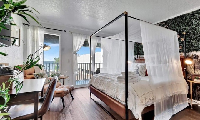 Rocky Point Condo | Experience Bayview Elegance at The Hemingway Hotel