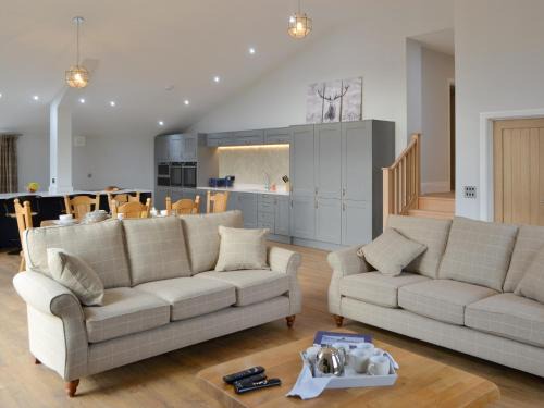 Tarset House | Discover The Hemmel: Pet-Friendly 5-Star Retreat