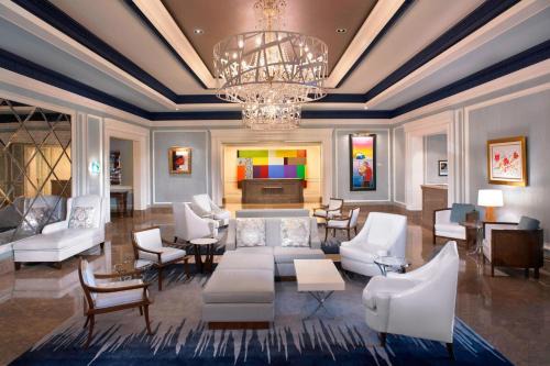 Dearborn Hotel | Discover The Henry: 4-Star Oceanfront Retreat Awaits