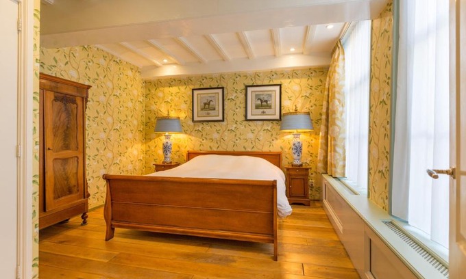 The Hague Center Apartment | Discover The Heritage - R.Q.C. | 4-Star Family-Friendly Stay