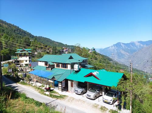 Sarahan House | Discover The Heritage, Sarahan: Family-Friendly Retreat