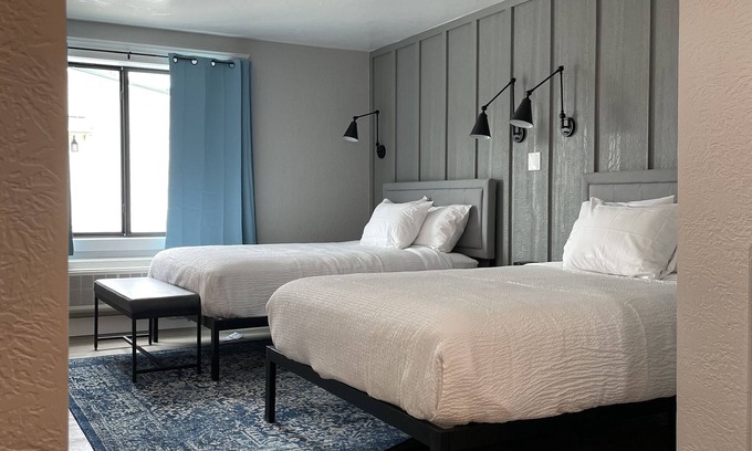 Petersburg Hotel | Top-Rated Stay at The Hermitage Inn and Taphouse