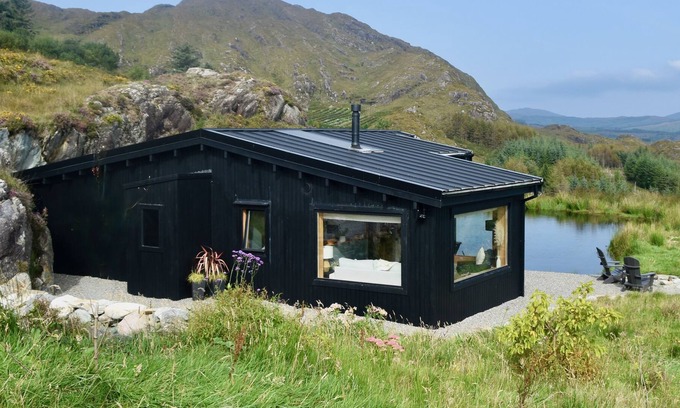 Kealkill House | Discover The Hidden Haven at Derry Duff - Your Farm Retreat