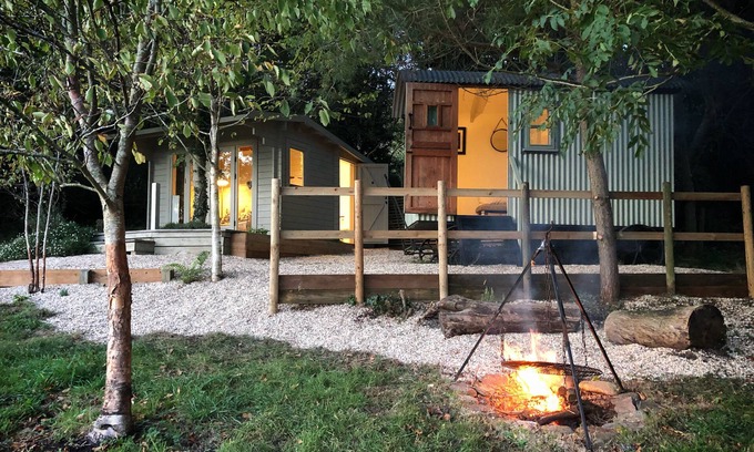 Littlebredy Cabin | Romantic Retreat at The Hide with Private Hot Tub & Views