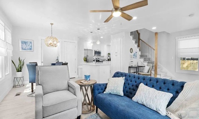 Northeast Virginia Beach Hotel | Beachside Hideaway: 2BR Retreat with Pool & Pet-Friendly