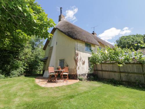 Ottery St Mary House | Pet-Friendly Hideaway at Burrow Hill - Rated 9/10!