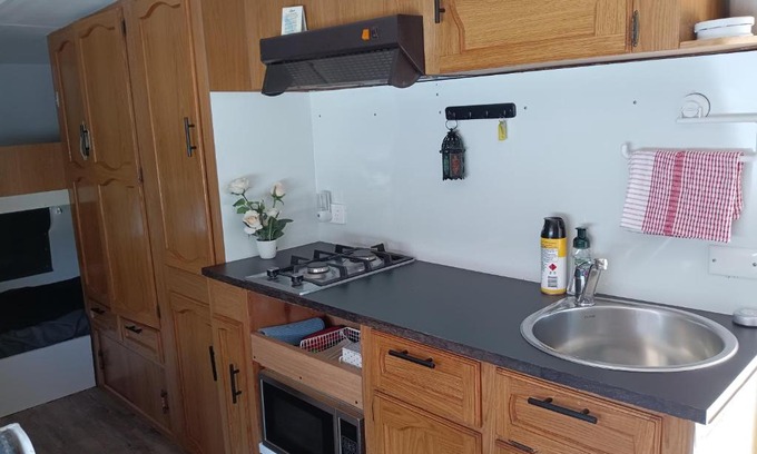 Sea Lake Other | Cozy Hideaway Caravan: Family-Friendly Accommodation Awaits