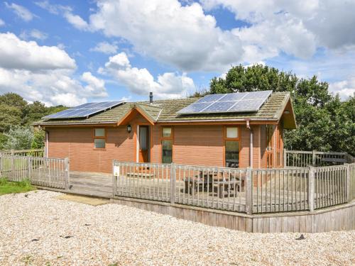 Eype House | Discover The Hideaway: A Family & Pet-Friendly Retreat