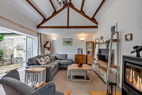 St Wenn House | Discover The Hideaway: Family-Friendly Retreat Awaits