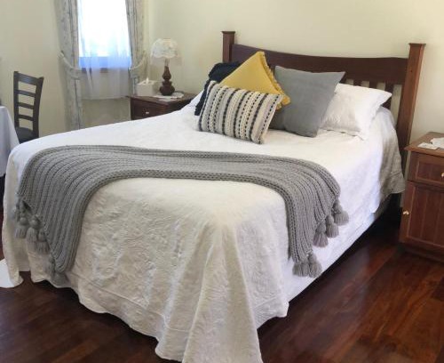Mount Nasura Bed & Breakfast | Experience The Hideaway B&B Retreat: Top-Rated Breakfast Stay