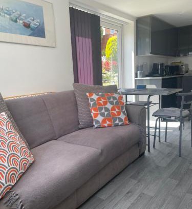 Egerton Apartment | Guest Rated 9.8: The Hideaway at Sharples, Bolton