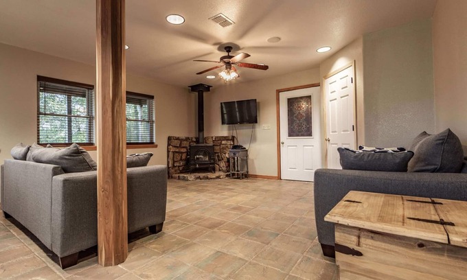 Oden Cabin | Discover The Hideout: Cabin 14 with Pool & Spa Amenities