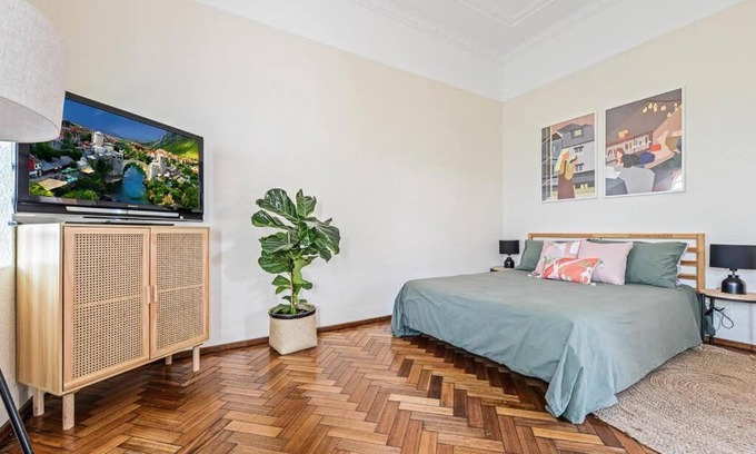 Petersham Apartment | Budget-Friendly Getaway at The Hideway in Petersham