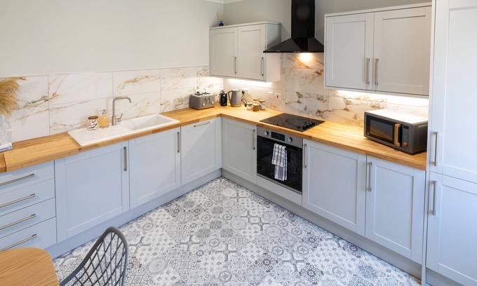 Portswood Apartment | Highfield: Inviting Two-Bedroom Retreat with Free Parking