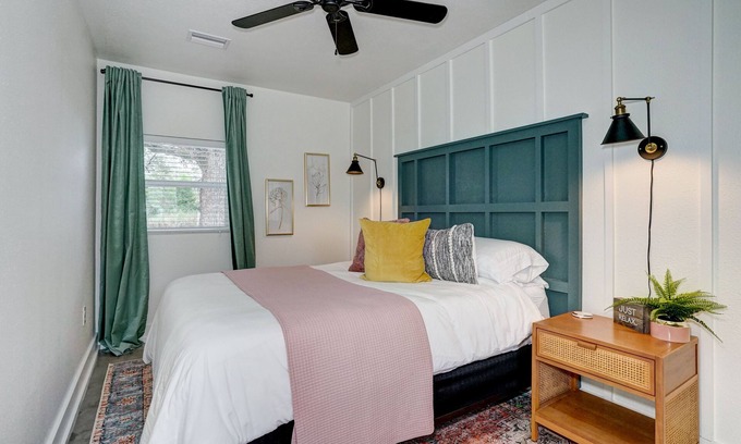 Downtown Dunedin Cottage | Experience The Highland Hideaway in Downtown Dunedin