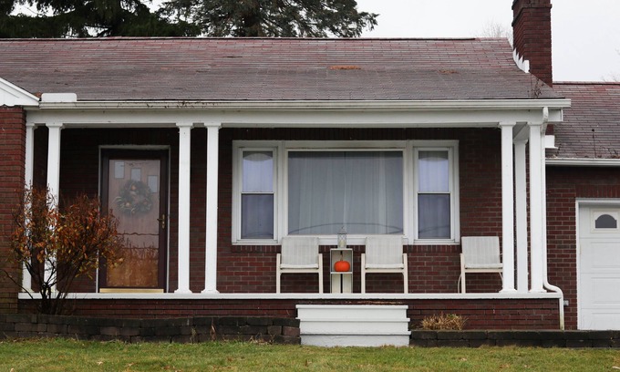 Somerset House | Inviting Highland View House: Pet-Friendly with Breakfast!