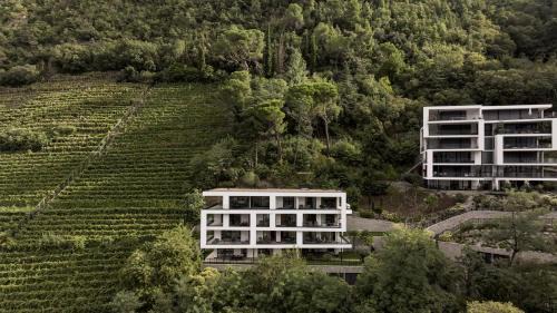 Merano Apartment | Discover The Hills: A 4-Star Guest Favorite at 9.7/10