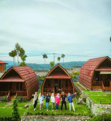 Sumatra Resort | Eco-Friendly Retreat at The Hills Kerinci with Hot Tub