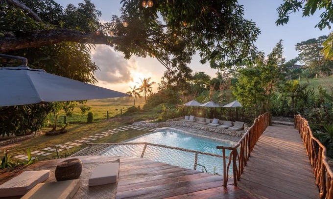 Catangnan Hotel | Serene Hillside Resort Siargao with Oceanfront Pool & Hot Tub