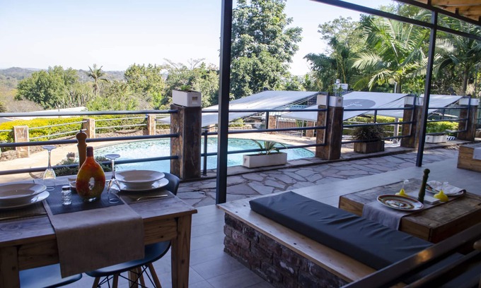 Harare House | Relax at The Hilltop Guesthouse: 4-Star Poolside Retreat