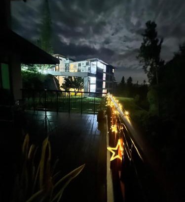 Bukit Tinggi Apartment | Family-Friendly Retreat at The Hillview Inn Meranti Park