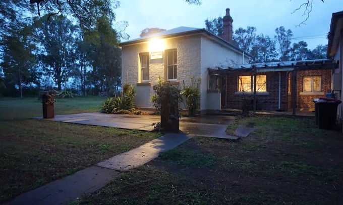 Whittingham House | Explore The Historic Hunter Valley Old School House, Pokolbin